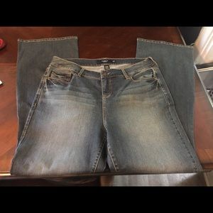 Torrid size 18R jeans 33” inseam
